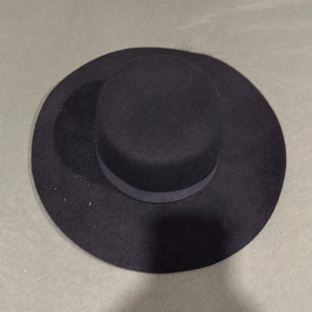 Wool billabong hat